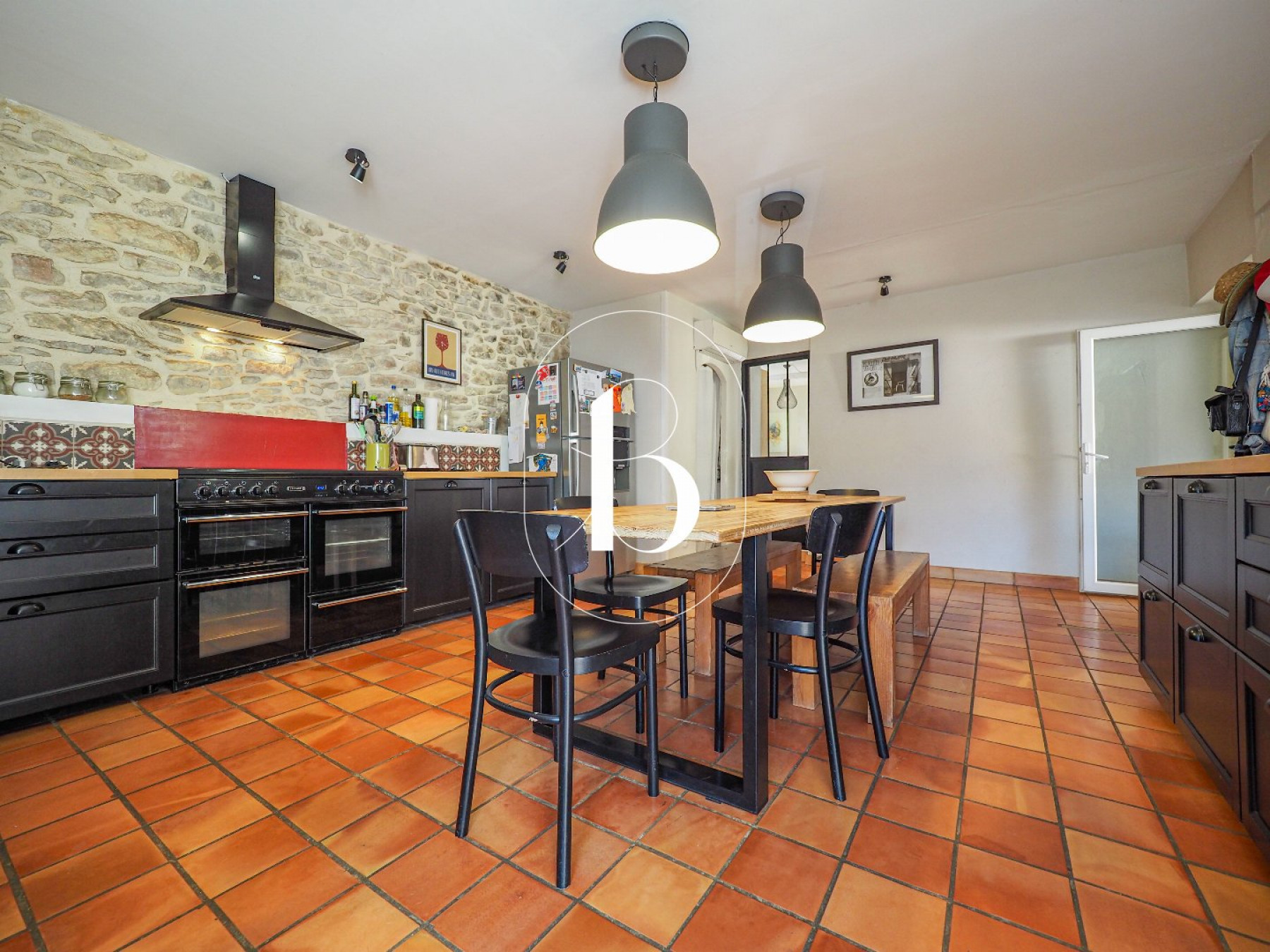 vente Maison de village Venejan