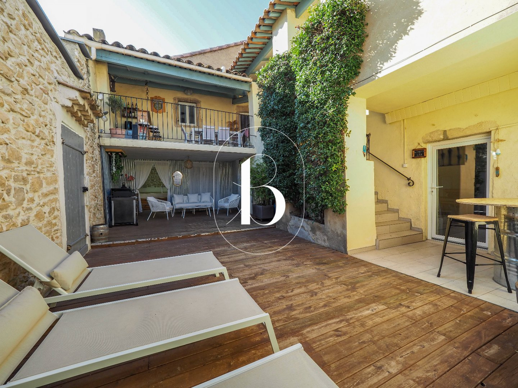 vente Maison de village Venejan