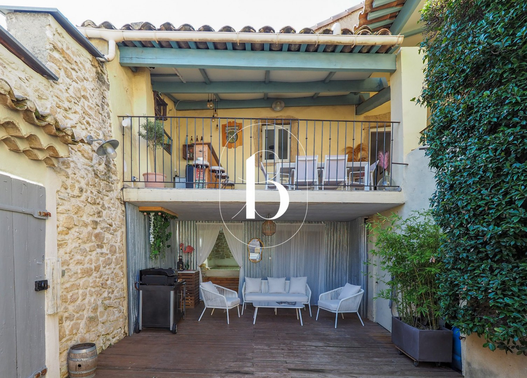 vente Maison de village Venejan