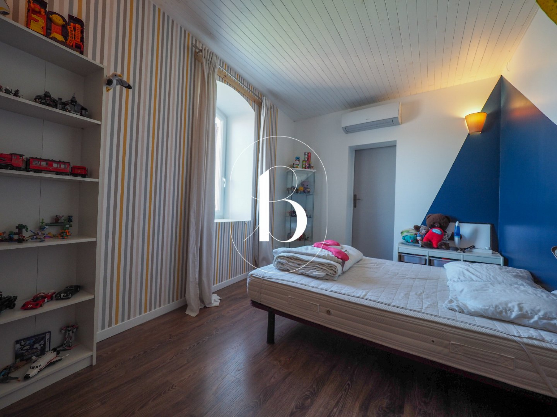 vente Maison de village Venejan