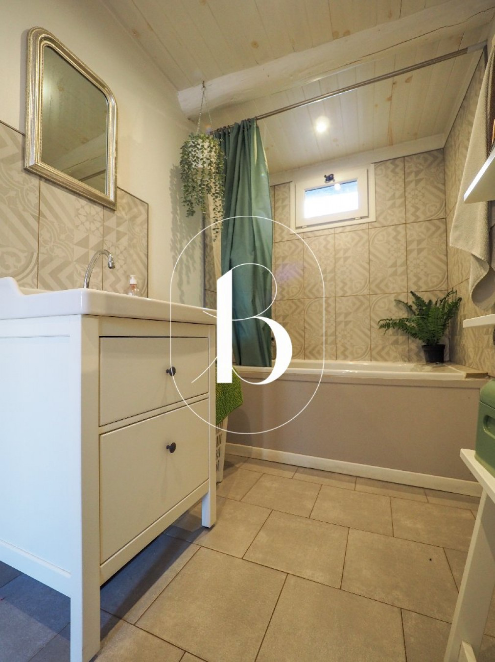 vente Maison de village Venejan