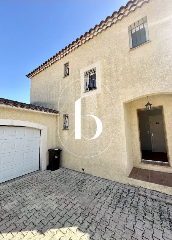 sale Villa Uzes