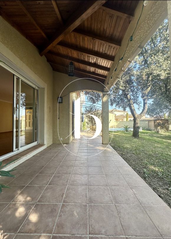 sale Villa Uzes