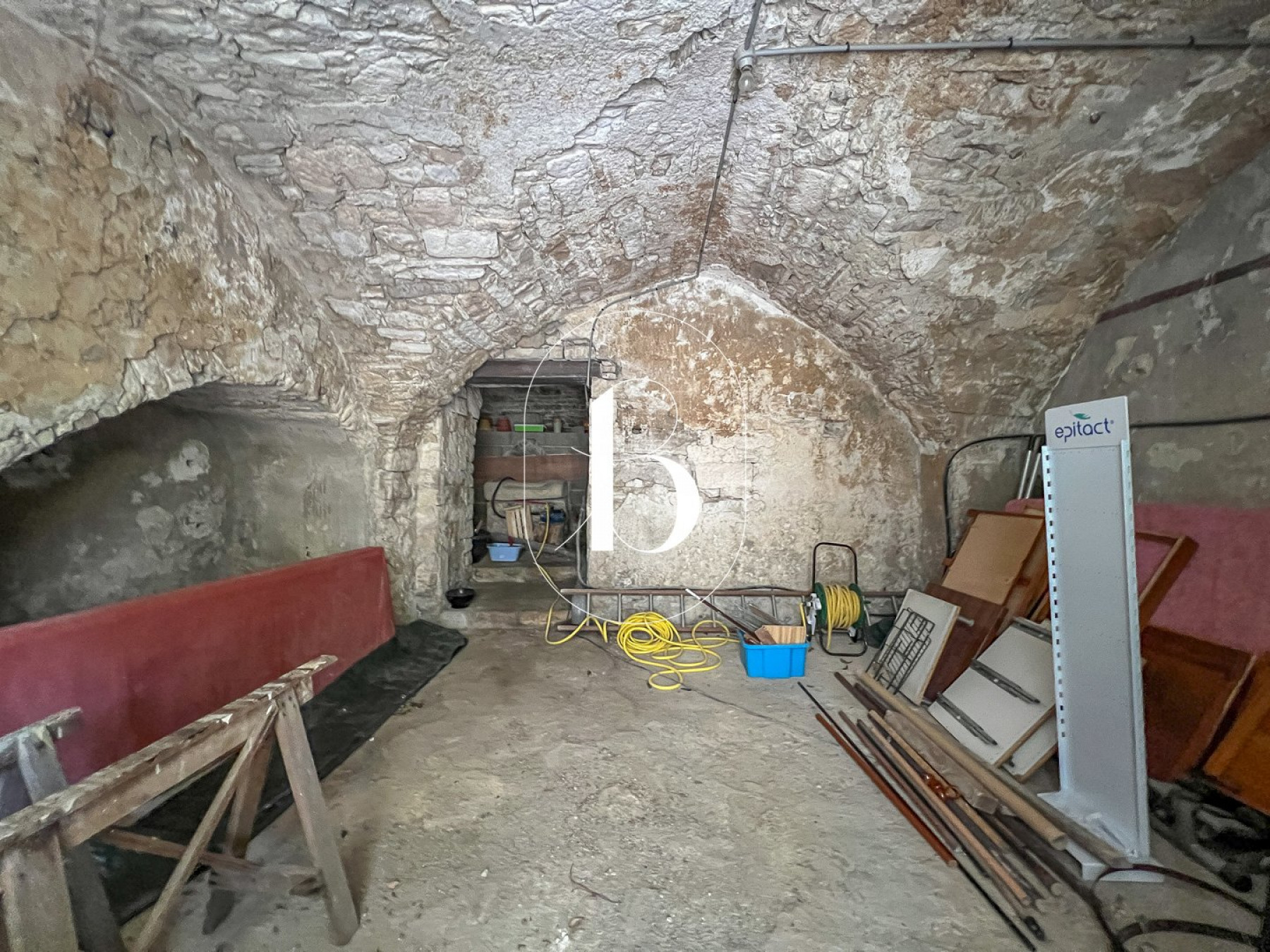 vente Mas de village Vezenobres