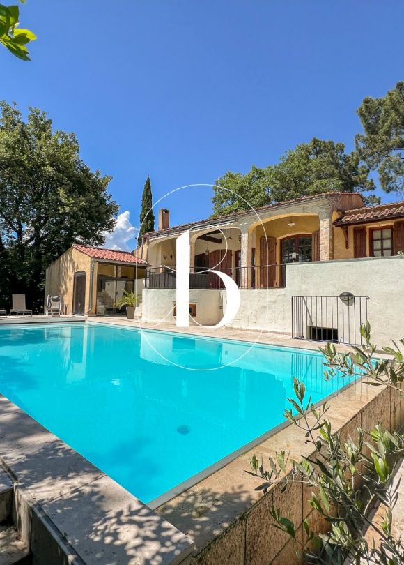 sale Villa Goudargues
