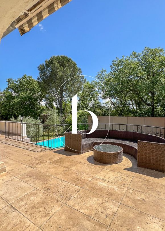 sale Villa Goudargues