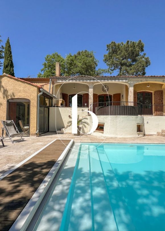 sale Villa Goudargues