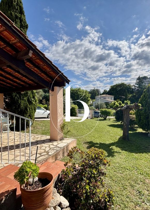 sale Villa Uzes