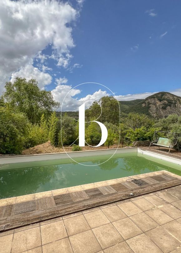 sale Mas Vallon Pont D'arc