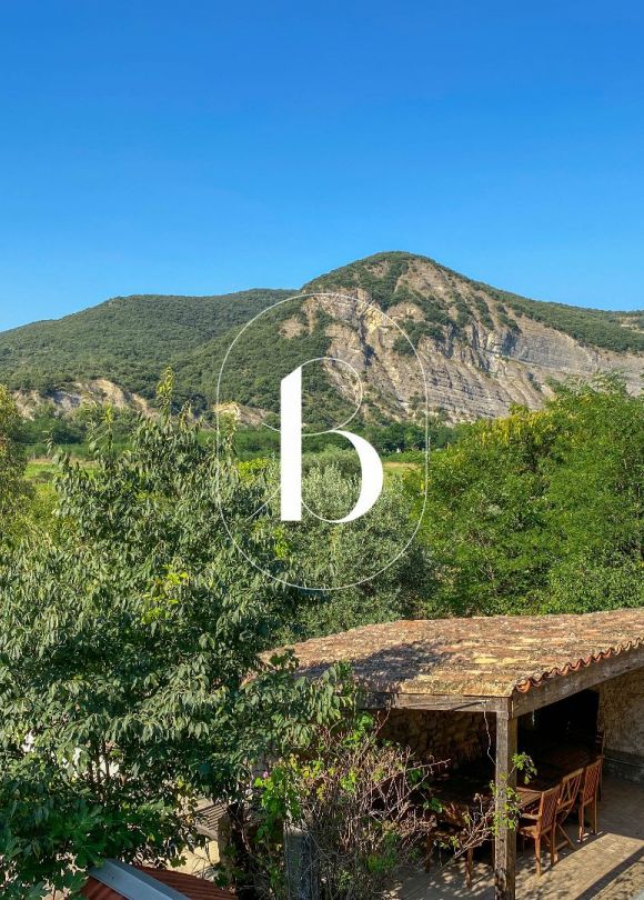 sale Mas Vallon Pont D'arc