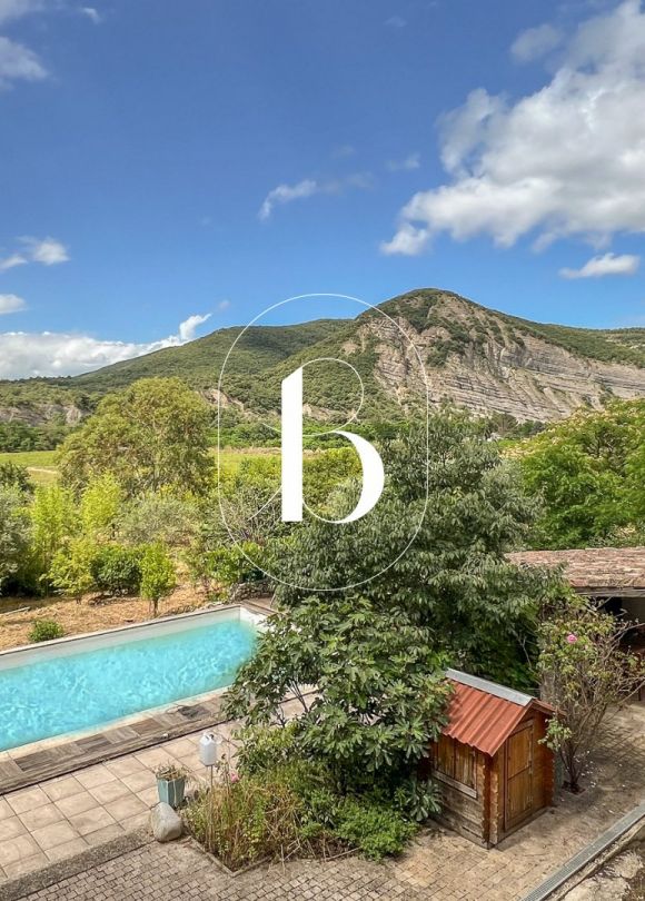 sale Mas Vallon Pont D'arc