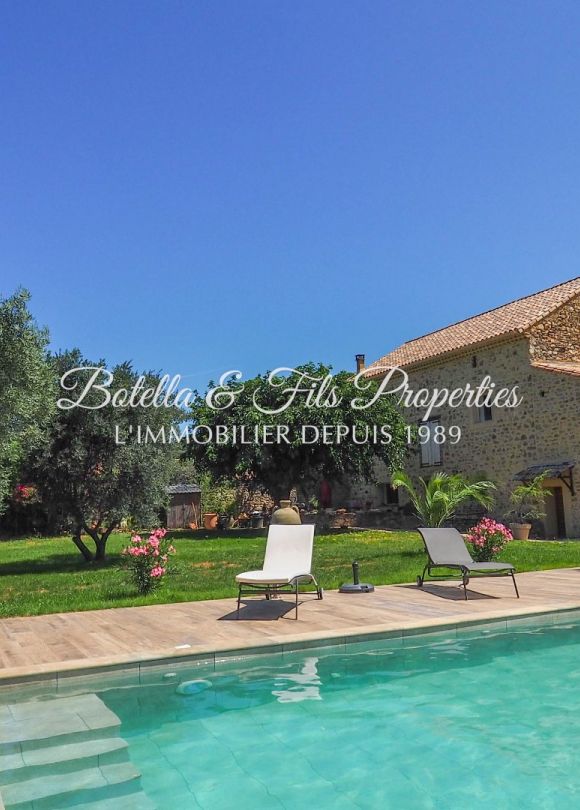 sale Mas Uzes
