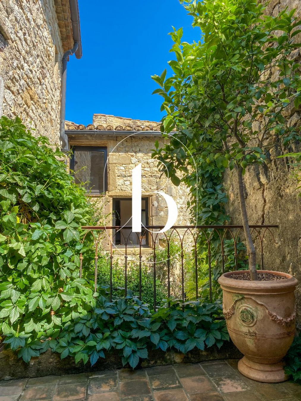 vente Maison de village Uzes