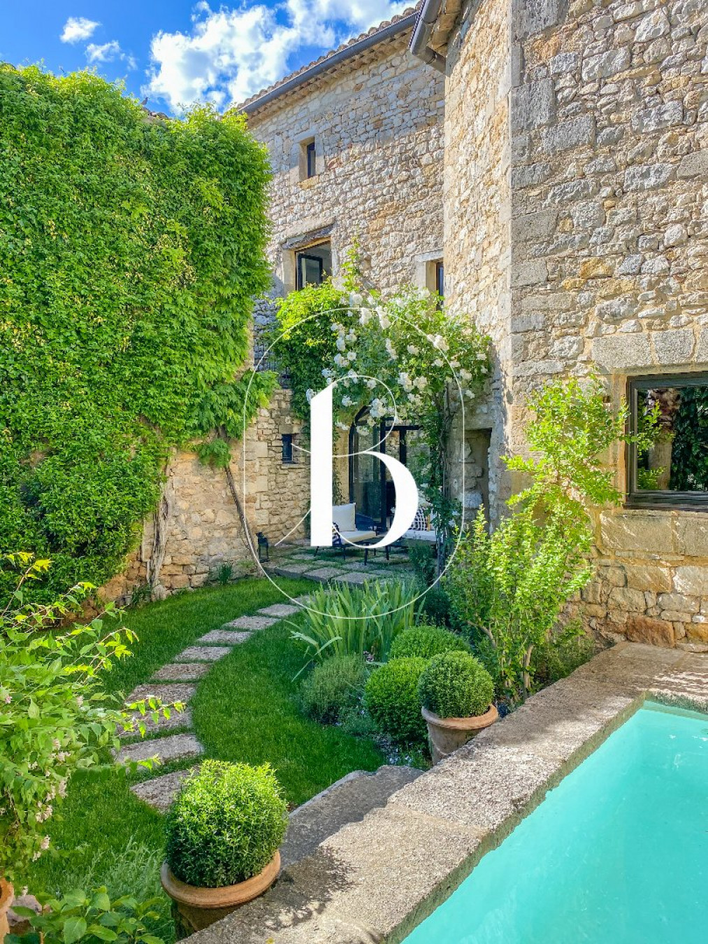 vente Maison de village Uzes