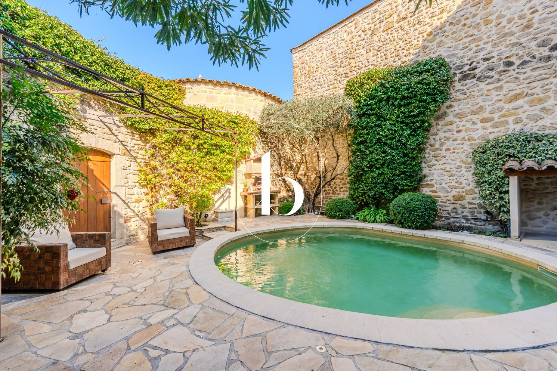 vente Maison de village Uzes