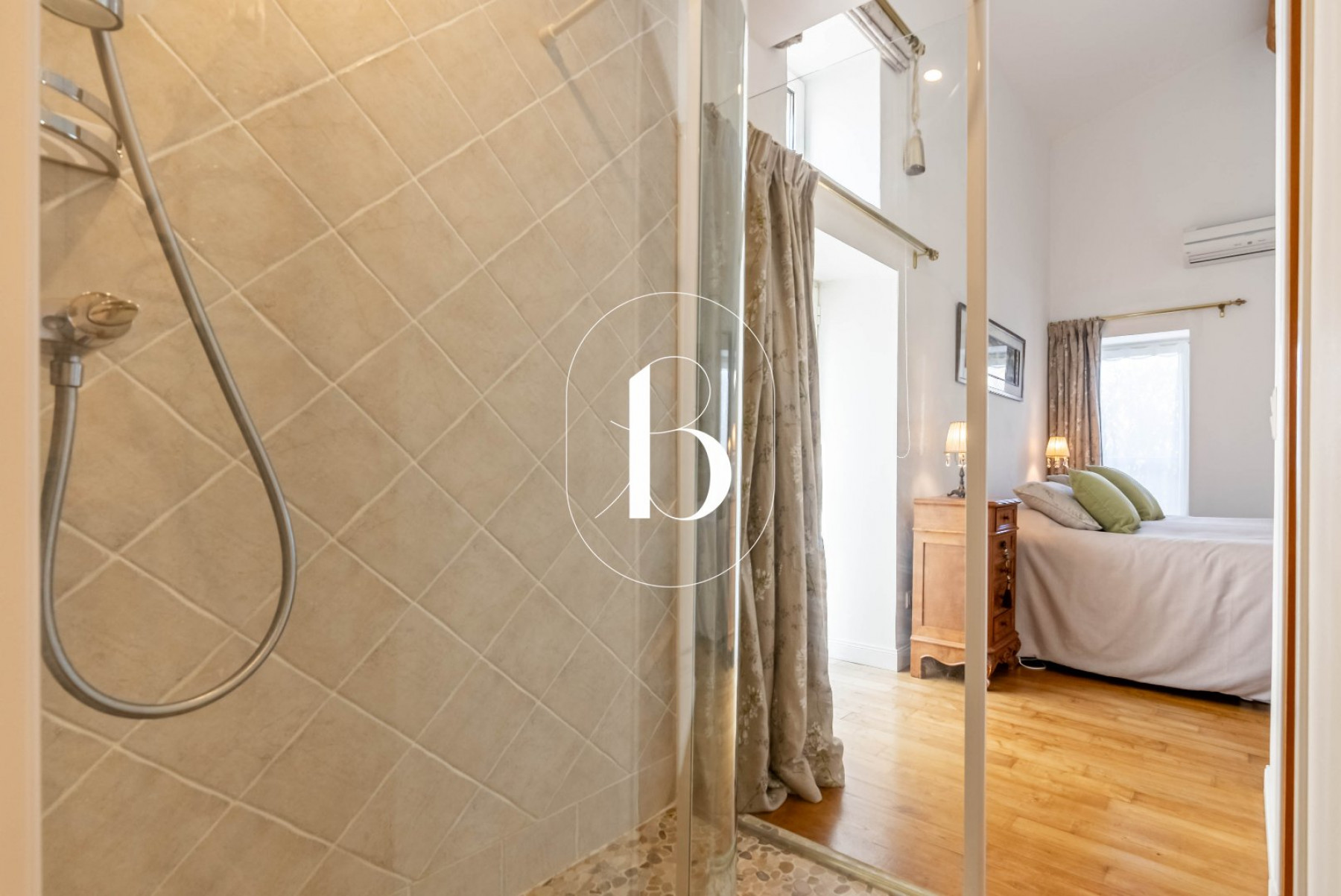 vente Maison de village Uzes