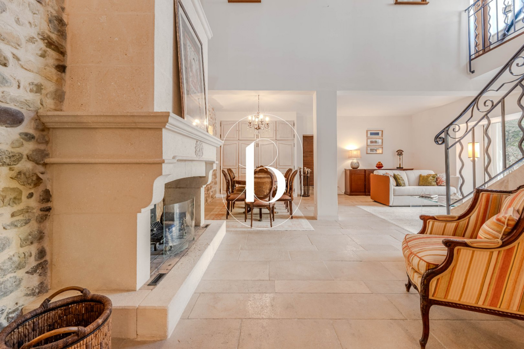 vente Maison de village Uzes