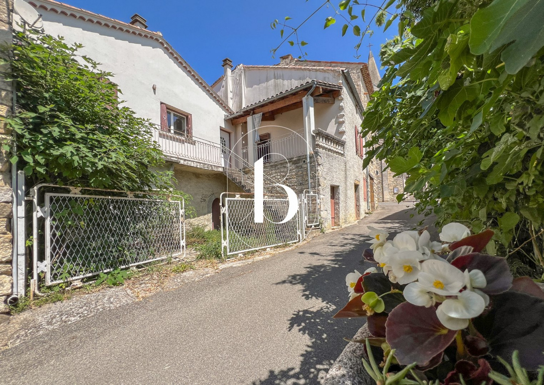 vente Maison de village Bessas