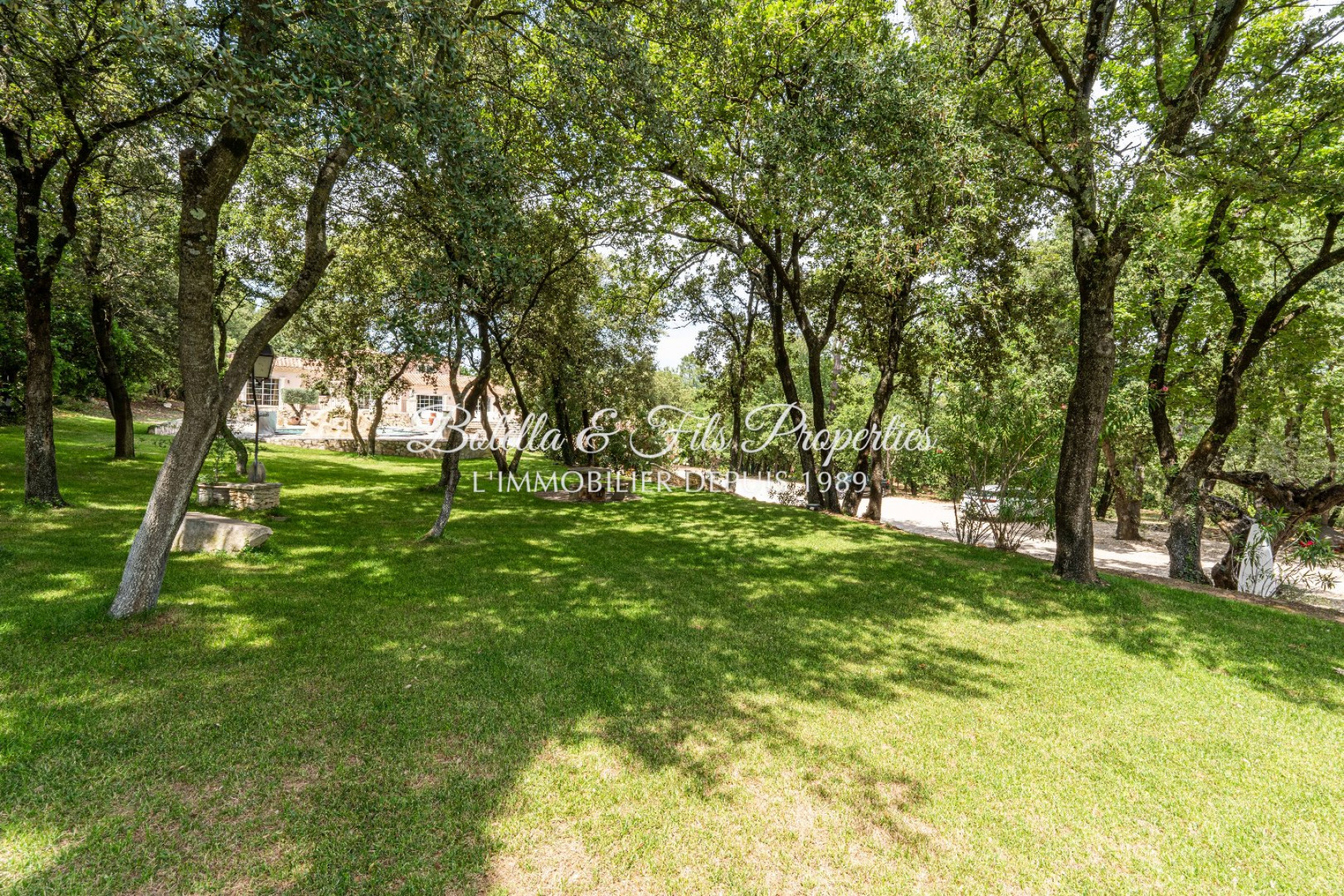 sale Maison contemporaine Villeneuve Les Avignon