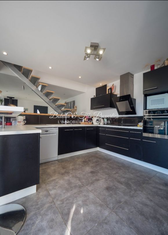 sale Maison contemporaine Bagnols Sur Ceze