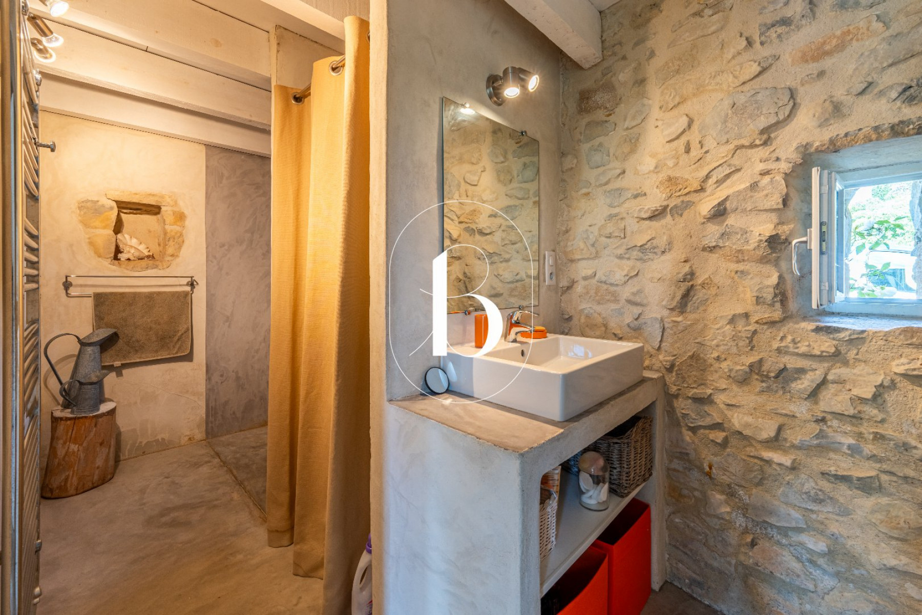 vente Mas Uzes