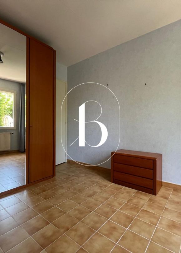 sale Villa Uzes