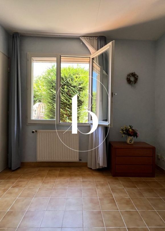 sale Villa Uzes