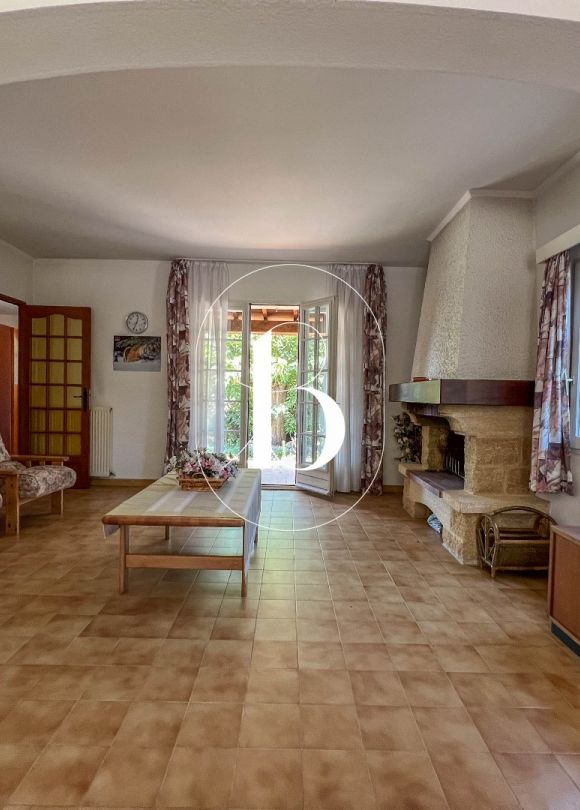 sale Villa Uzes