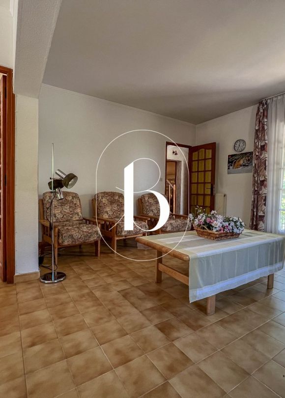 sale Villa Uzes