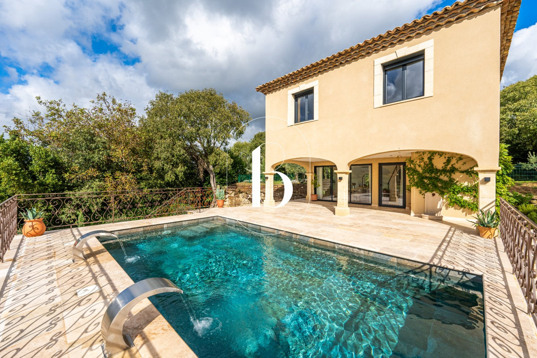 vente Mas Uzes