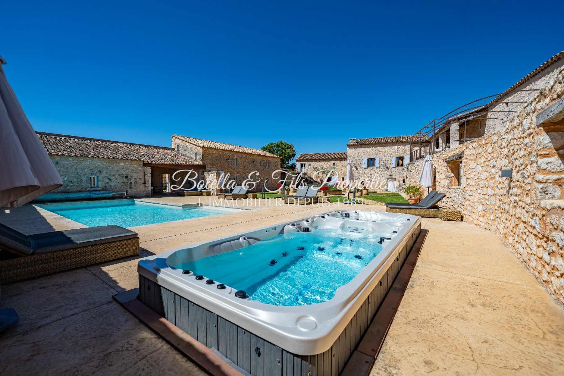 vente Domaine Uzes