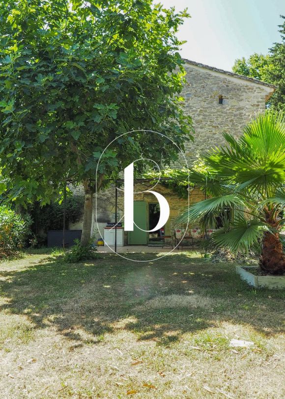 sale Mas Uzes