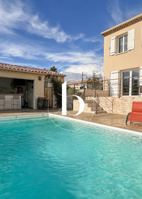 sale Villa Goudargues