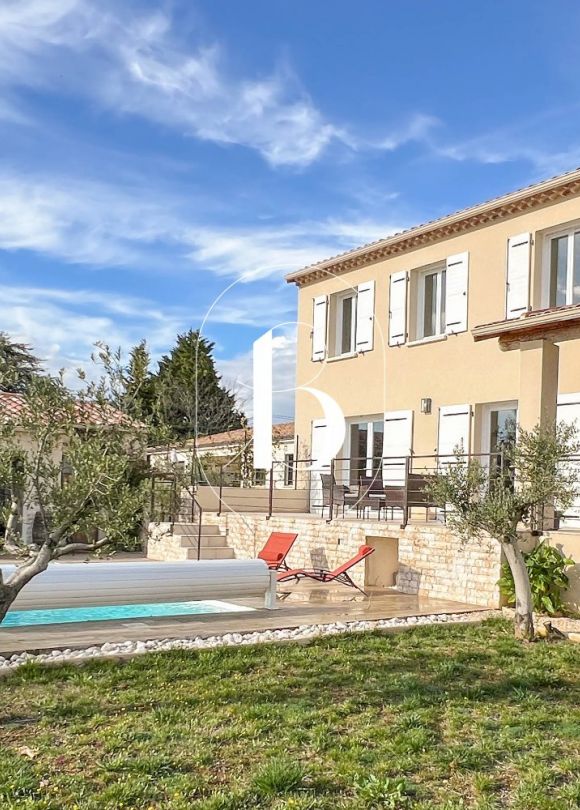 sale Villa Goudargues