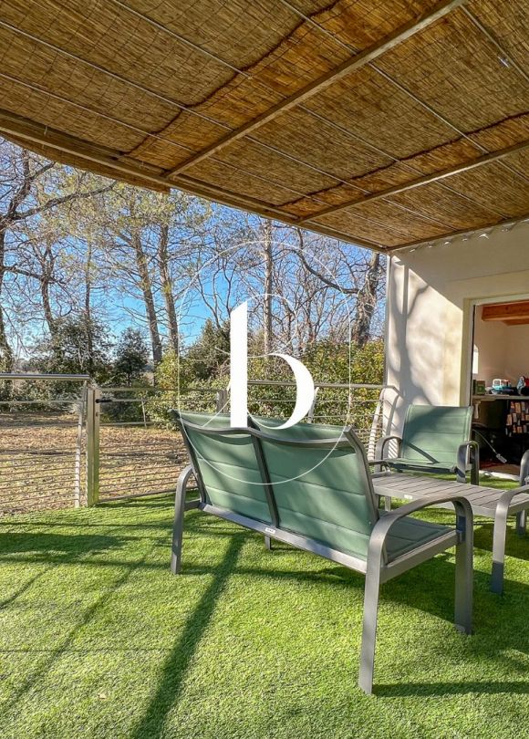 sale Villa Uzes