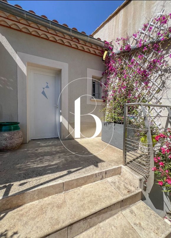 sale Villa Uzes