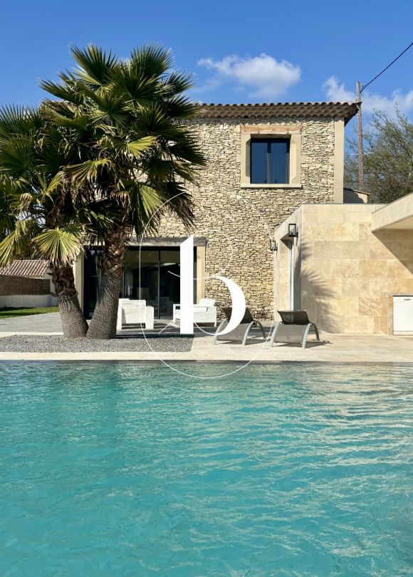 sale  Uzes