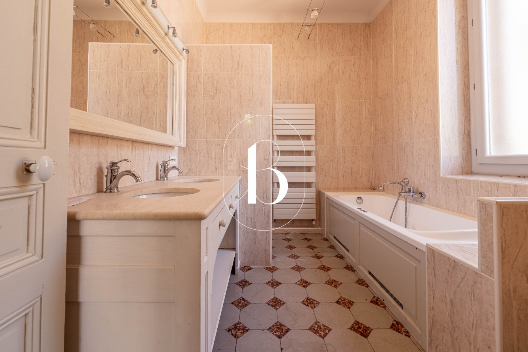 vente Hôtel particulier Uzes