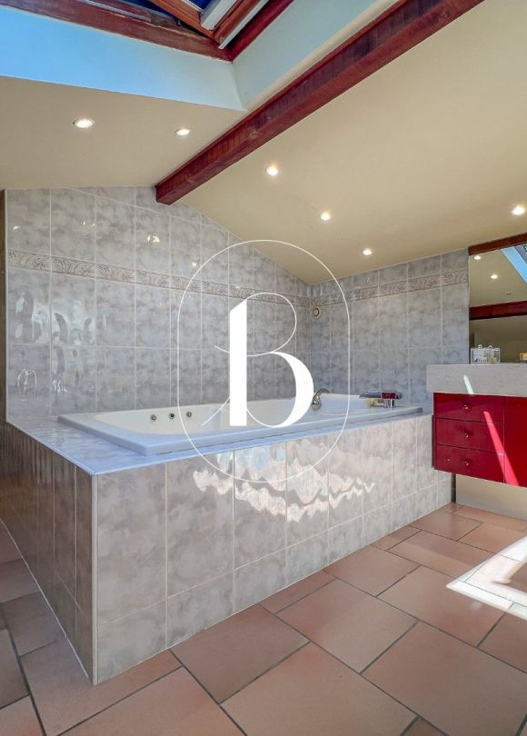 sale Maison contemporaine Labeaume