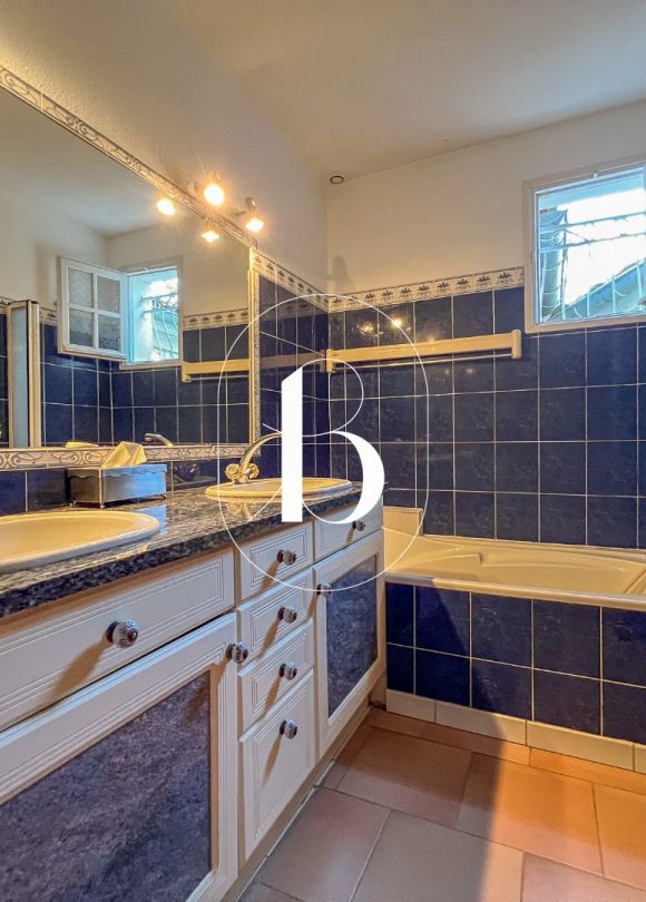 sale Maison contemporaine Labeaume