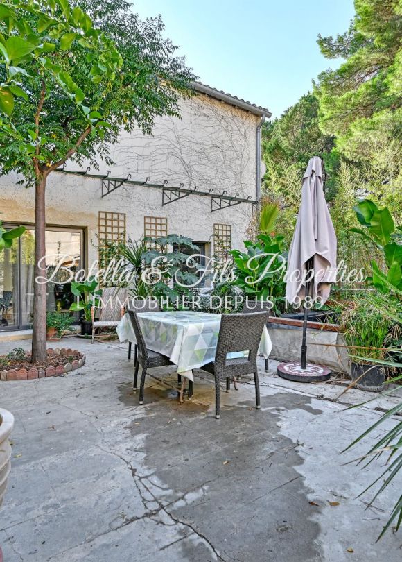 sale Maison de village Uzes