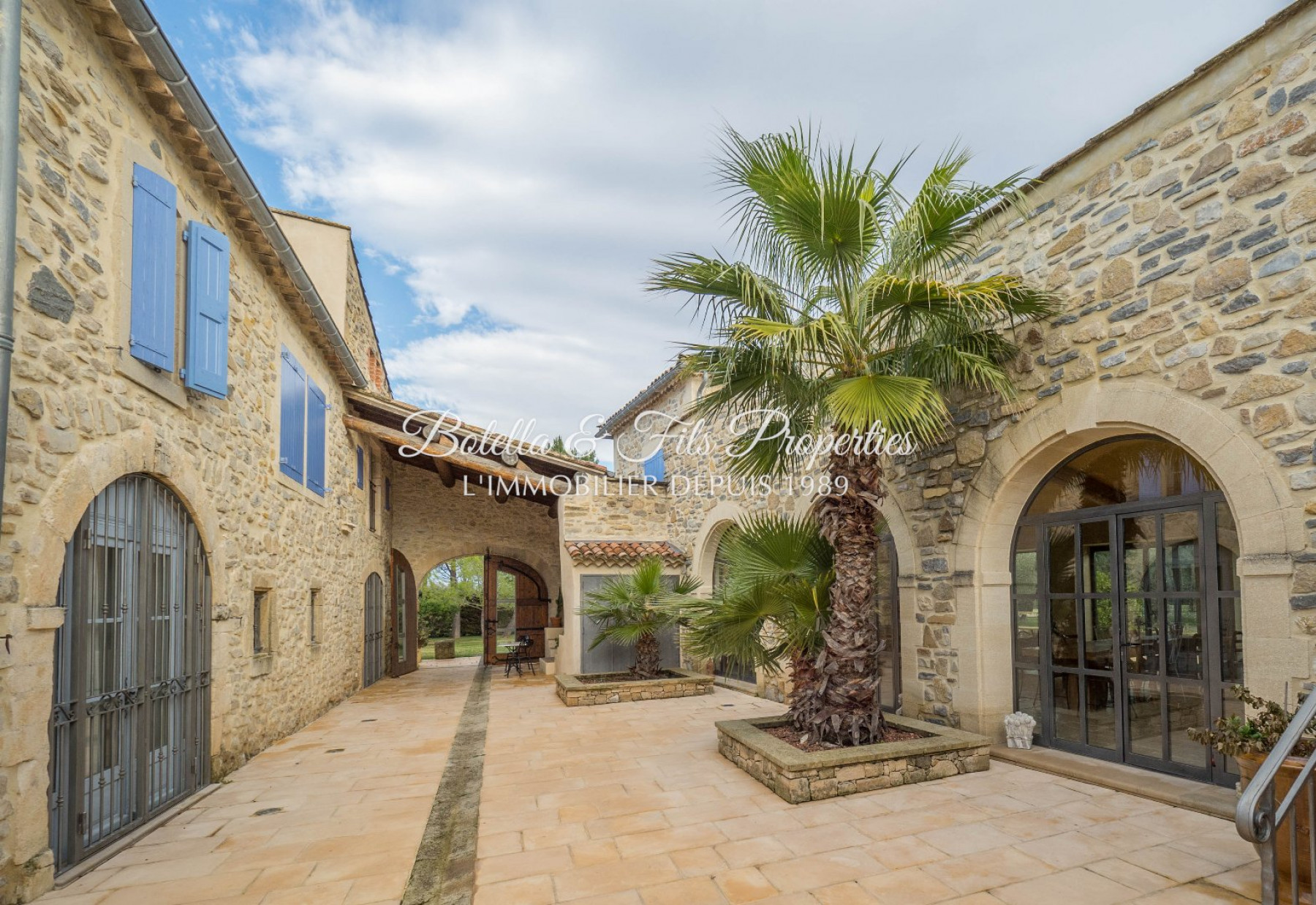vente Domaine Uzes