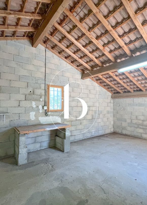 sale Villa Uzes