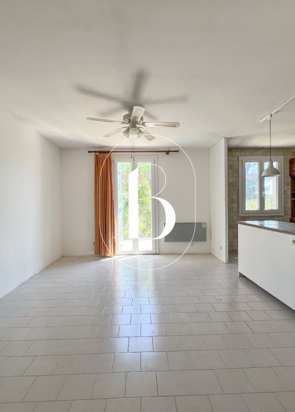 sale Villa Uzes
