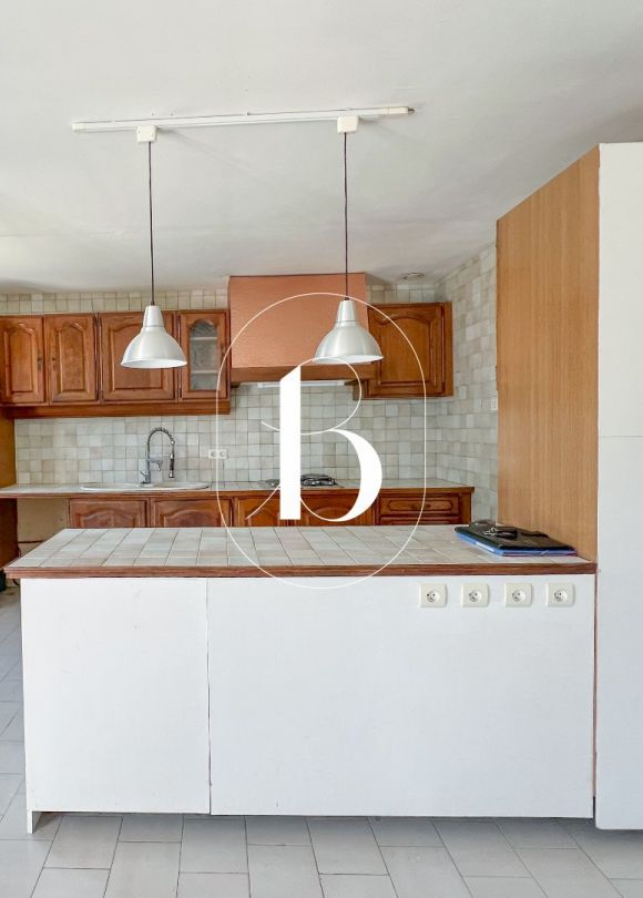 sale Villa Uzes
