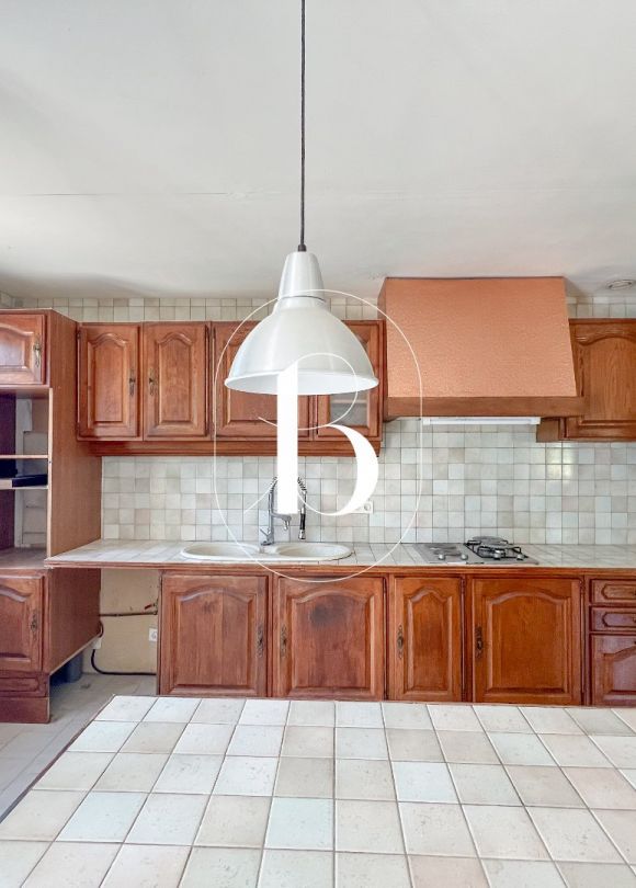 sale Villa Uzes