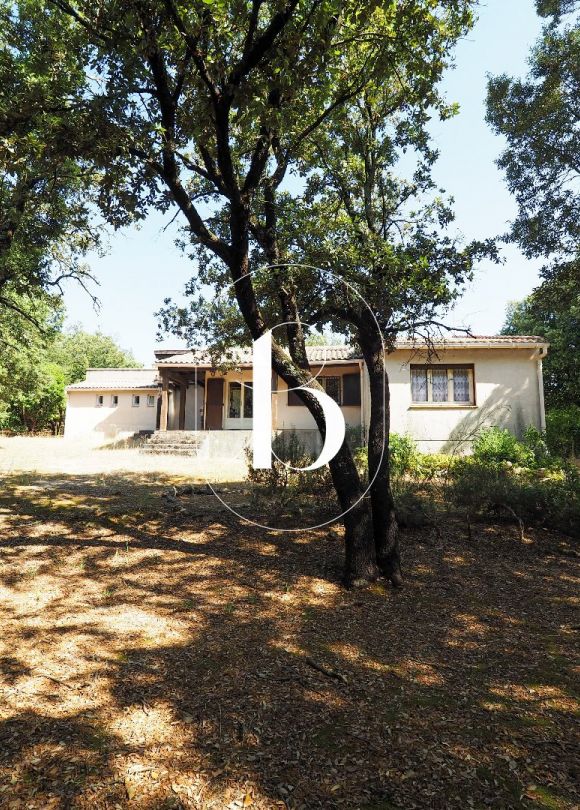 sale Villa Uzes