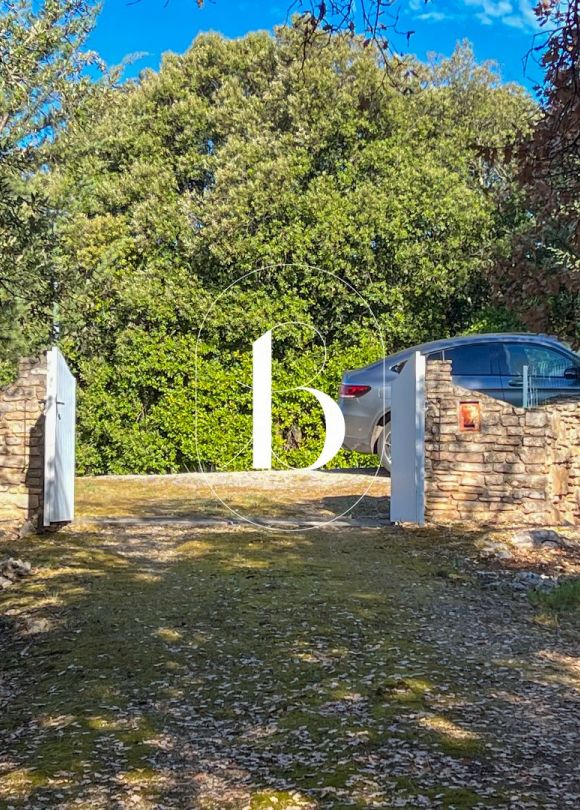 sale Villa Uzes