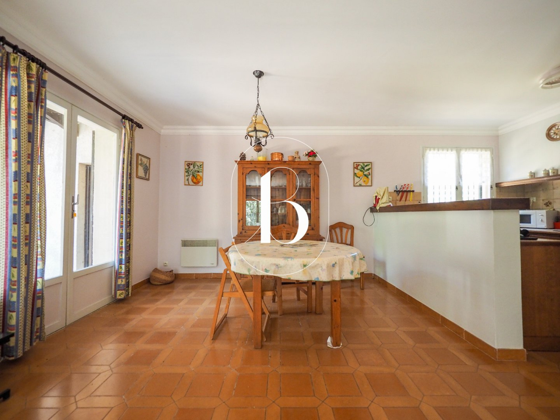 sale Villa Uzes