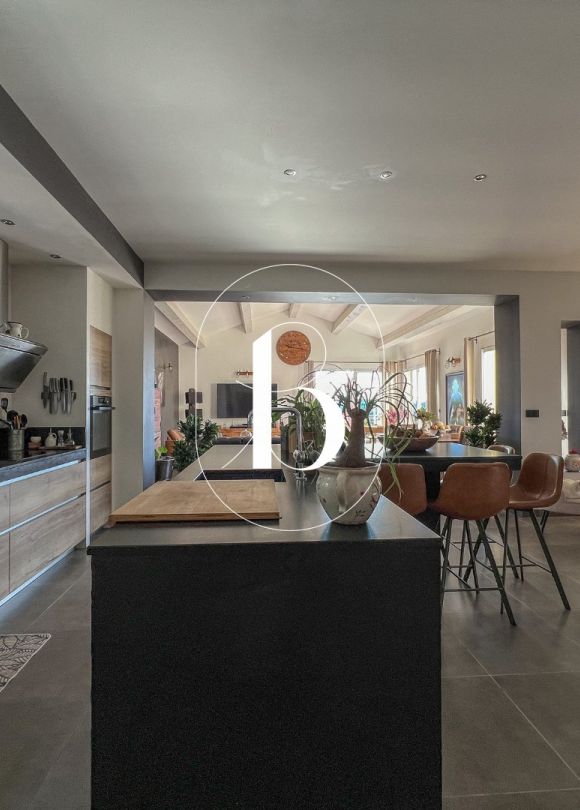 sale Villa Goudargues